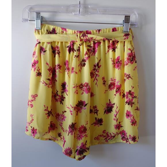 Cami NYC Silk Floral Two Piece Set Womens Small Yellow Pink Bra Top Shorts Boho - Picture 9 of 16
